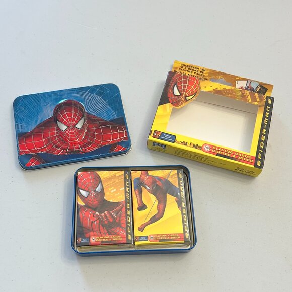 Unwrap the excitement of a Spiderman adventure with this set of playing cards, p - Picture 2 of 15